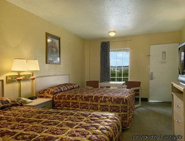 Super 8 By Wyndham Antioch/Nashville South East Chambre photo